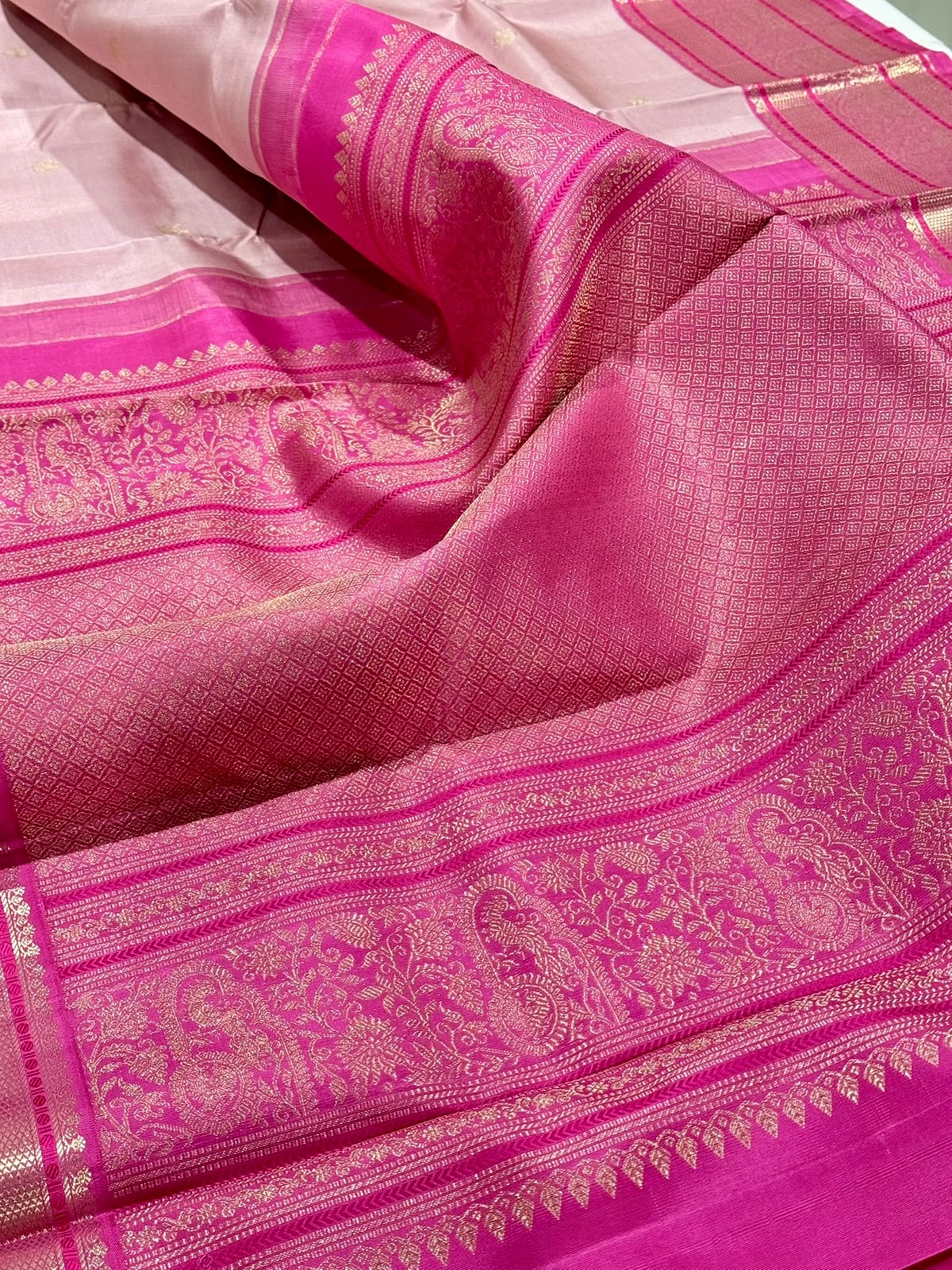 Detailed pink zari handloom saree